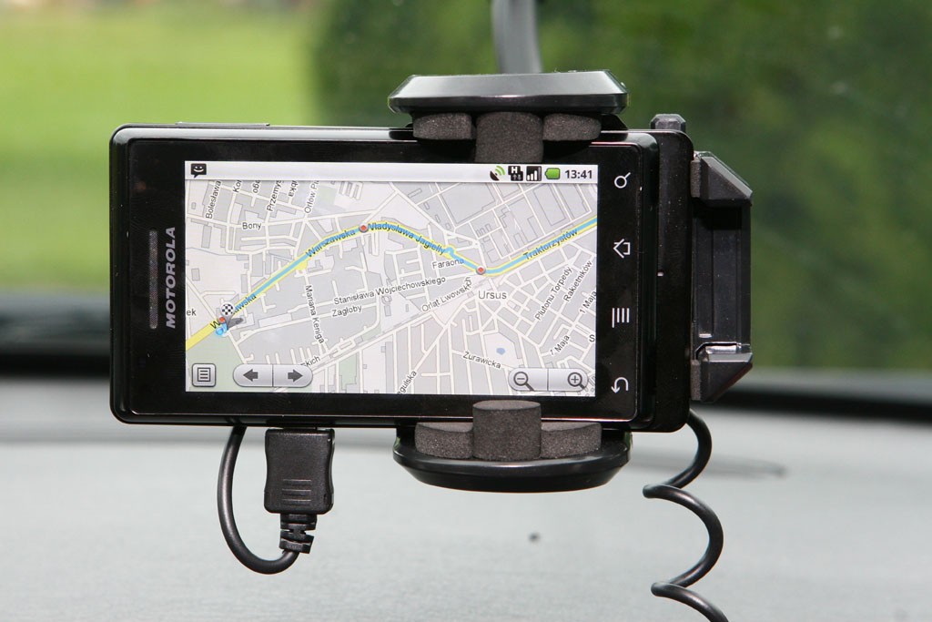 Zagraniczna nawigacja nie potrafi omijać korków! A polska...