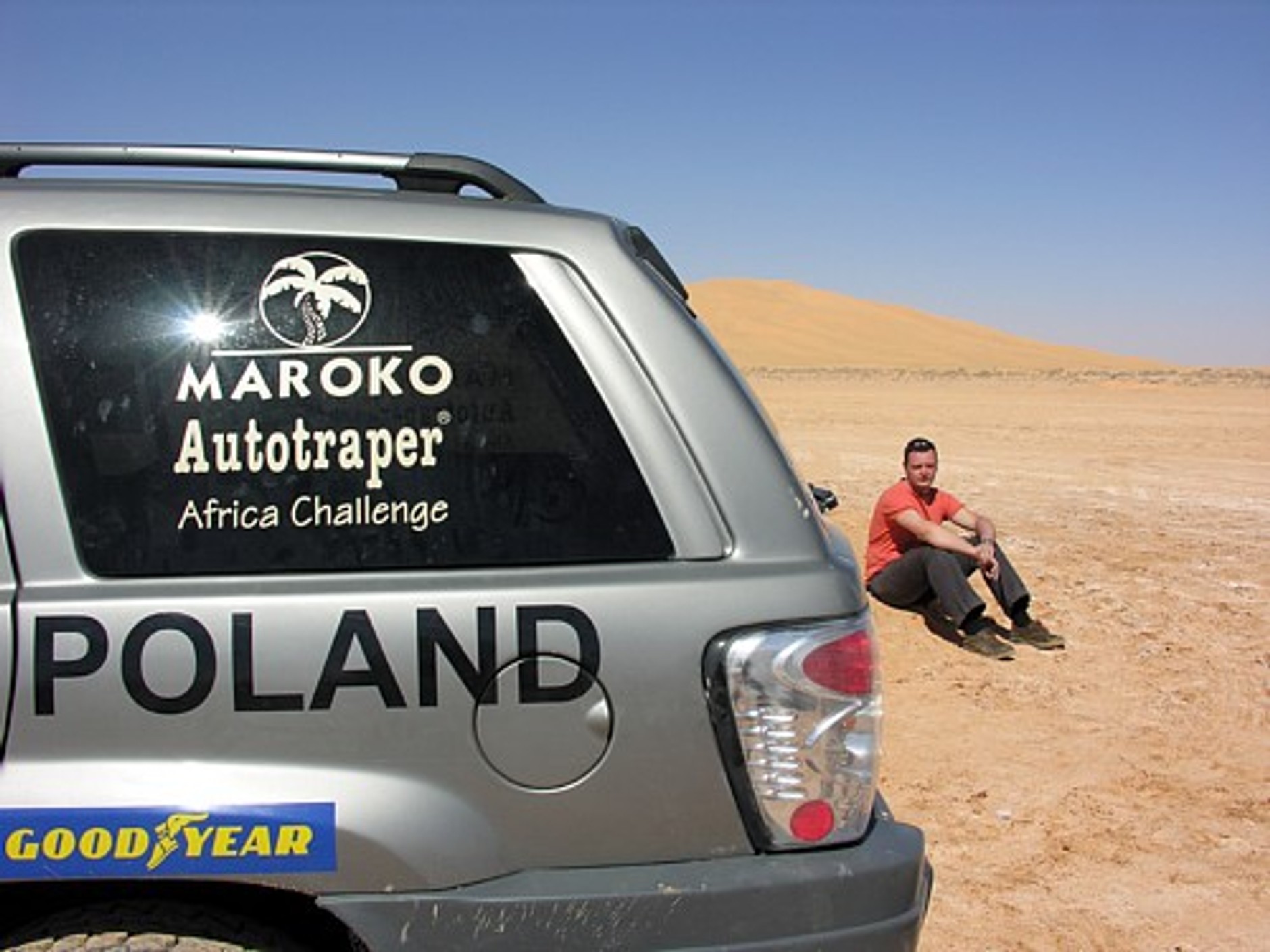 Mistrz 4x4 na piaskach Sahary