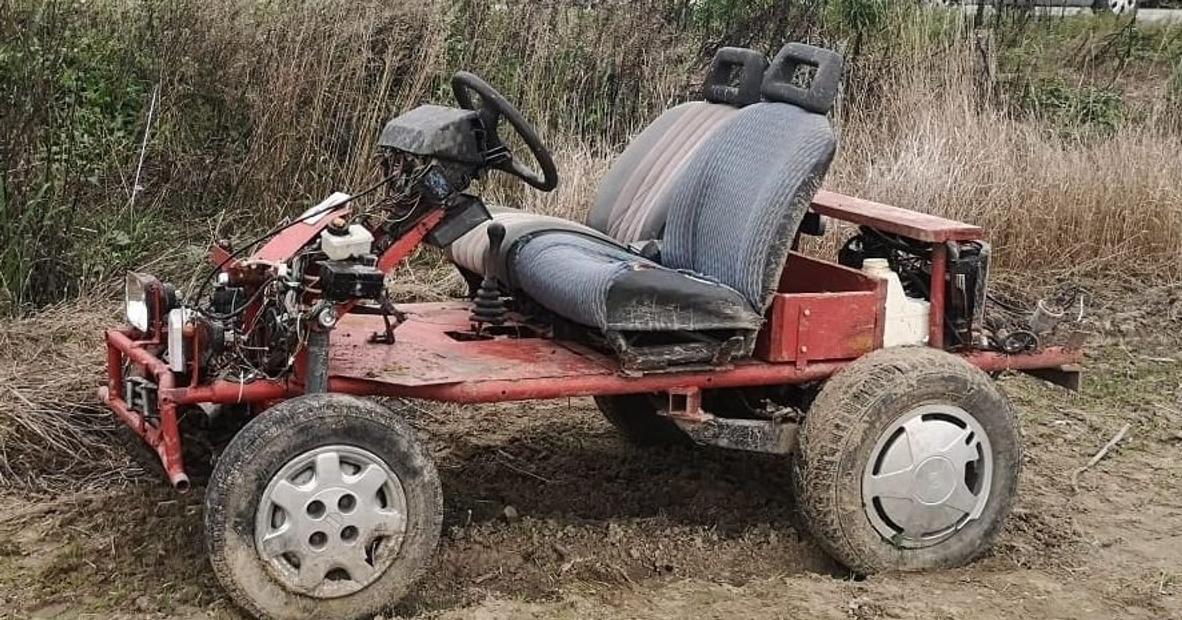 Czterokołowiec własnej roboty, którym rozbił się 32-latek
