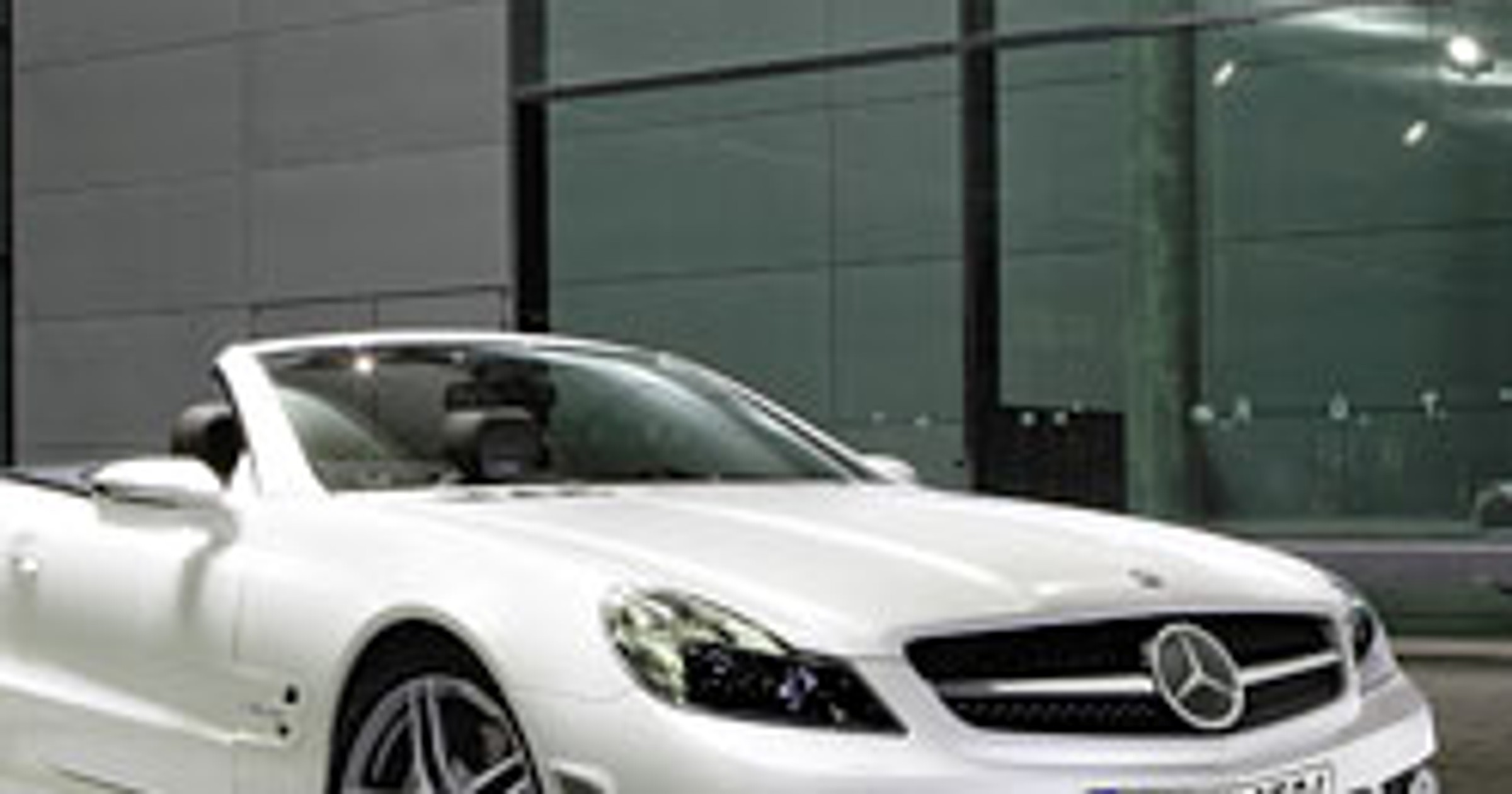 Mercedes-Benz SL 63 AMG Edition IWC: szwajcarska precyzja