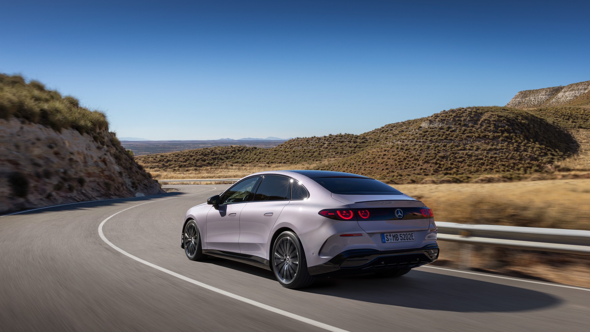 Mercedes‑Benz Klasy C 400 4MATIC Electric 2026