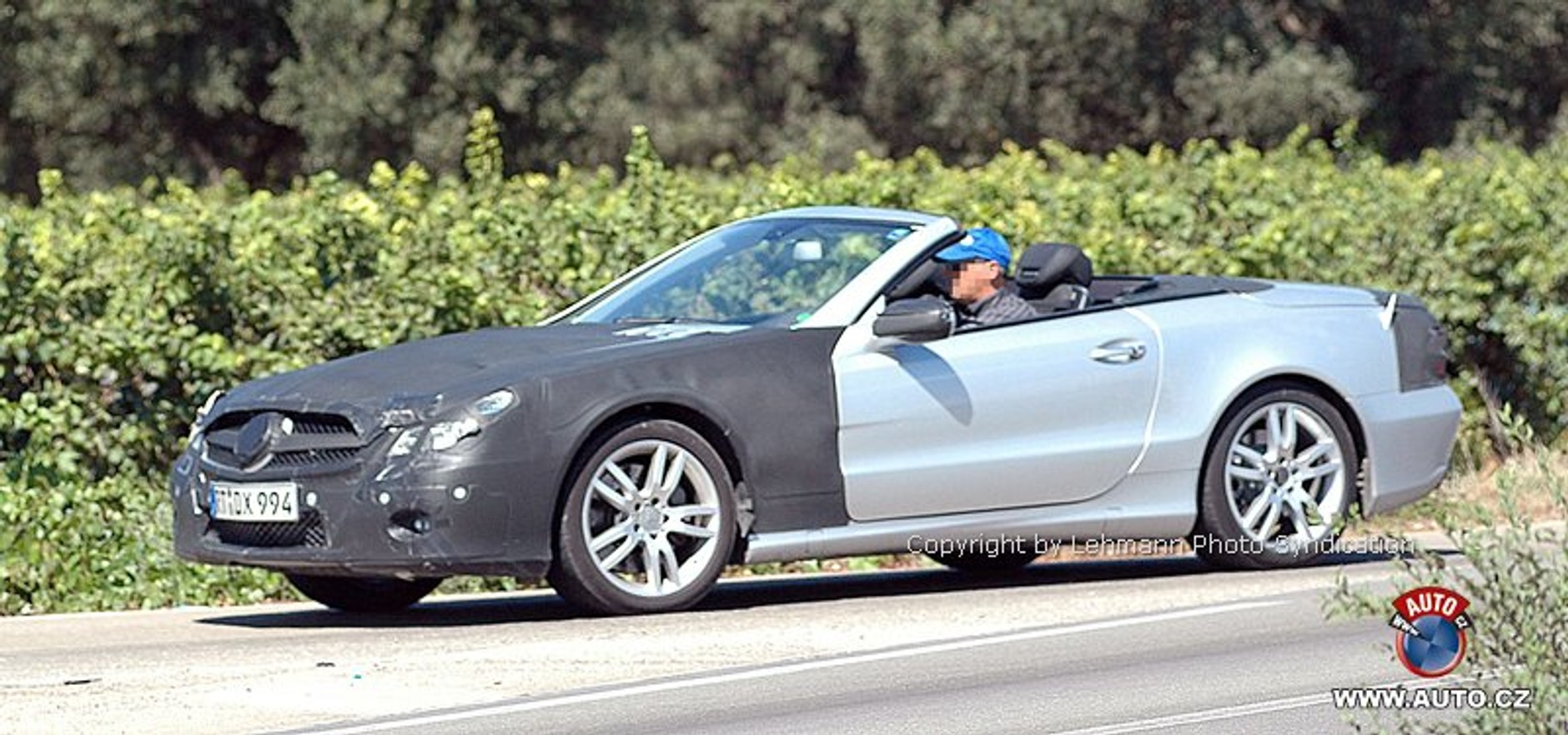 Zdjęcia szpiegowskie: odmłodzone Mercedesy SL i SLK we Włoszech