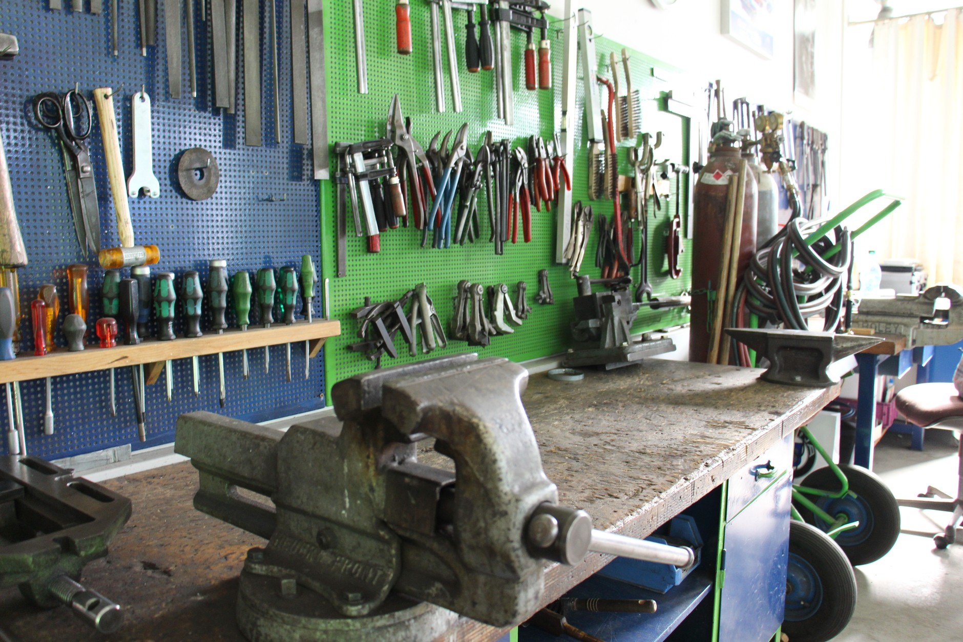 Alpina - siedzieba firmy