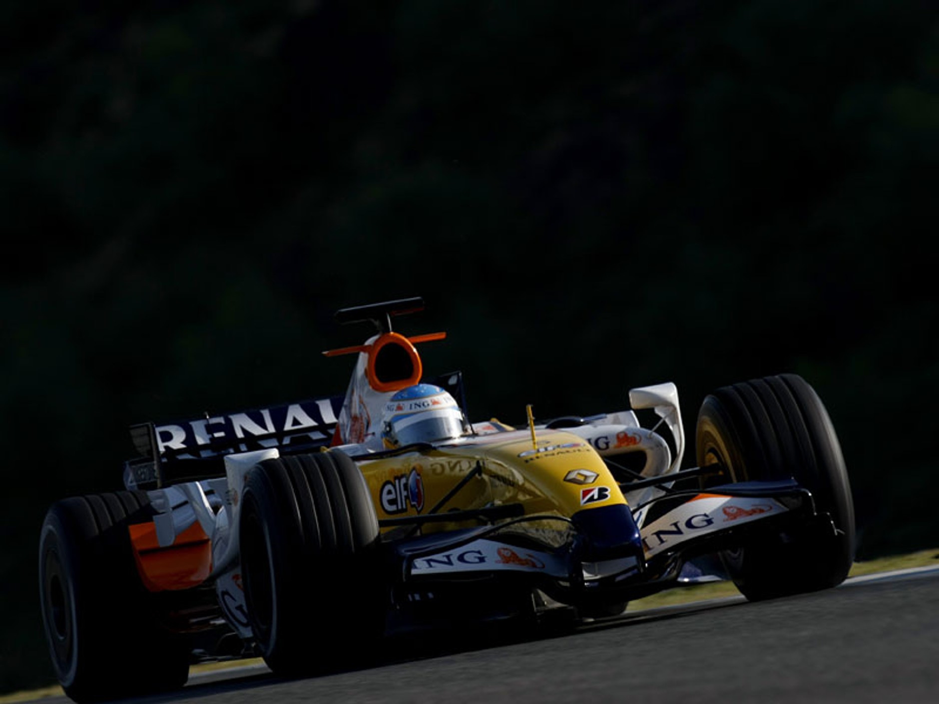 Formuła 1: Fernando Alonso pokazał klasę w Jerez (fotogaleria z testów)