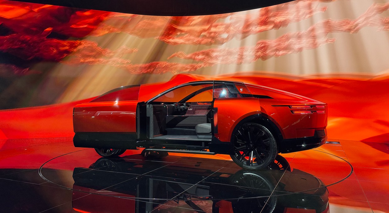 Widziałem z bliska nową luksusową markę Toyoty. Na Century liczy cała Japonia