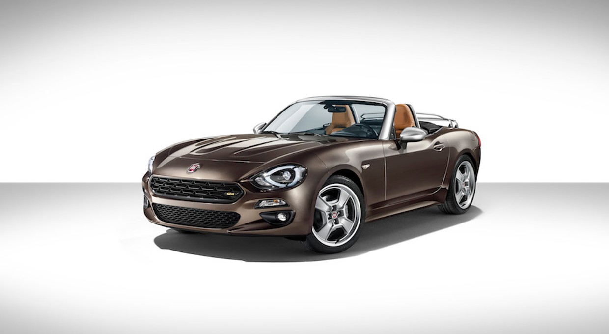 Fiat 124 Spider jak zawsze efektowny
