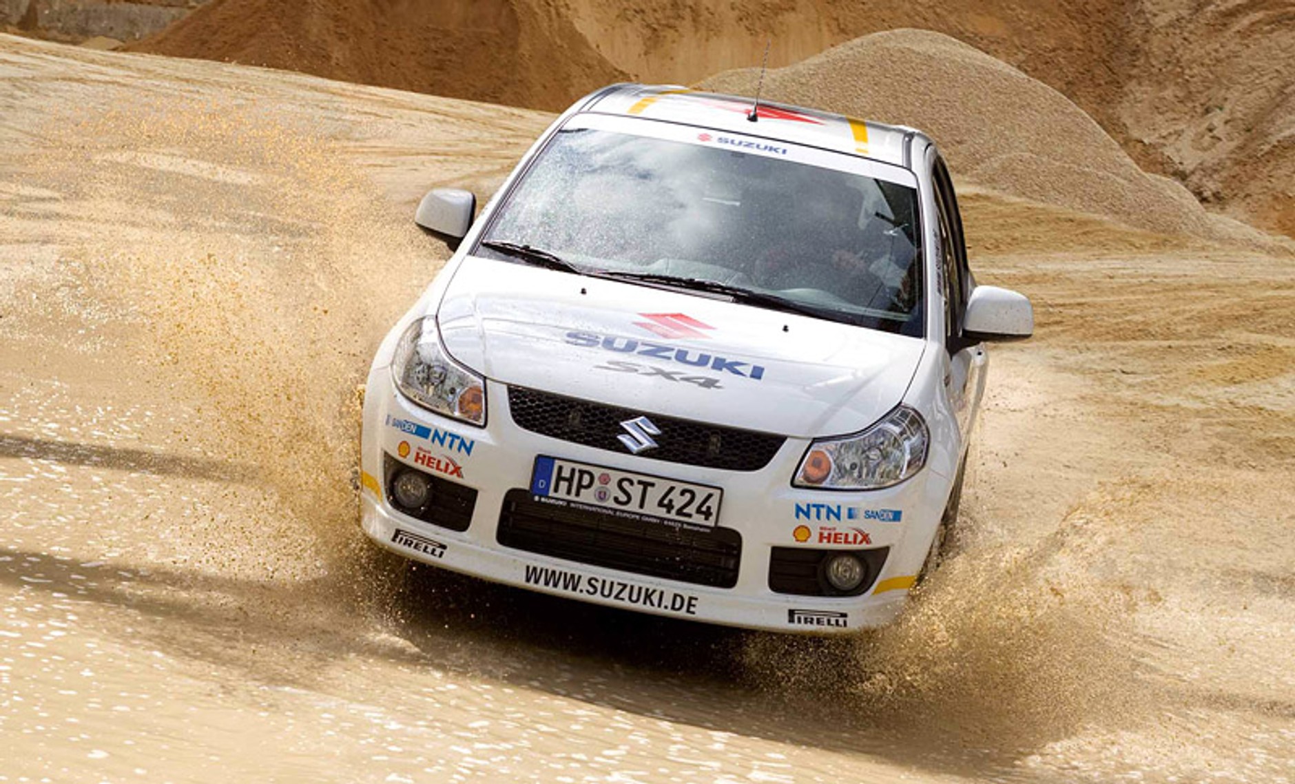Suzuki SX4 WRC Edition – w rajdowej kolorystyce