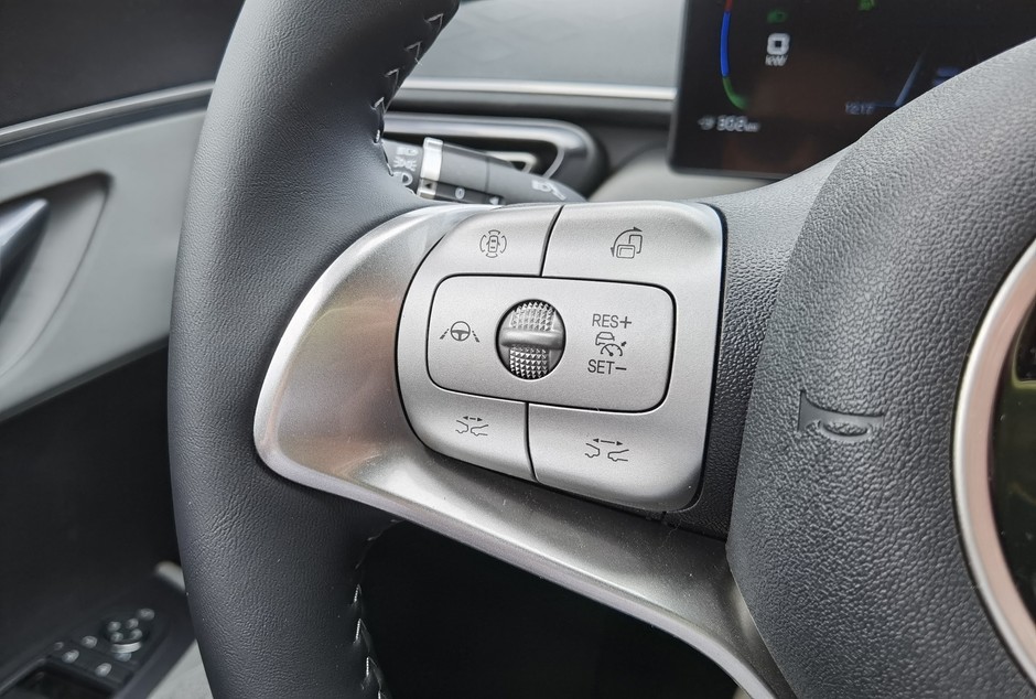 BYD Dolphin Surf