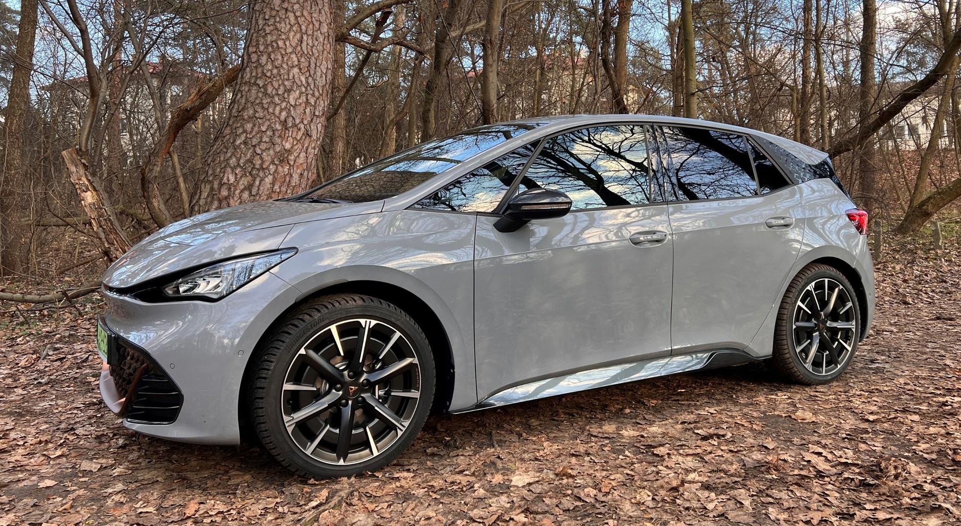 Cupra Born (wersja z akumulatorem 77 kWh i silnikiem 231 KM)