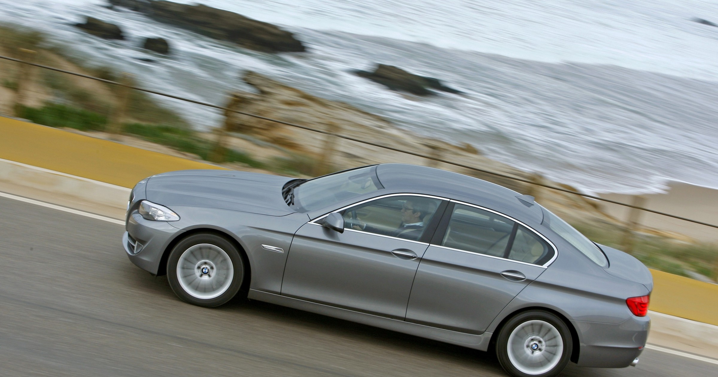 BMW serii 5 (VI generacja; F10; 2009-2017)