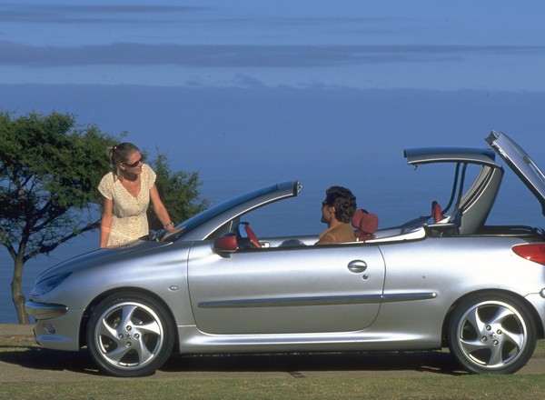 Top 10: najtańsze auta coupé-cabrio na rynku!