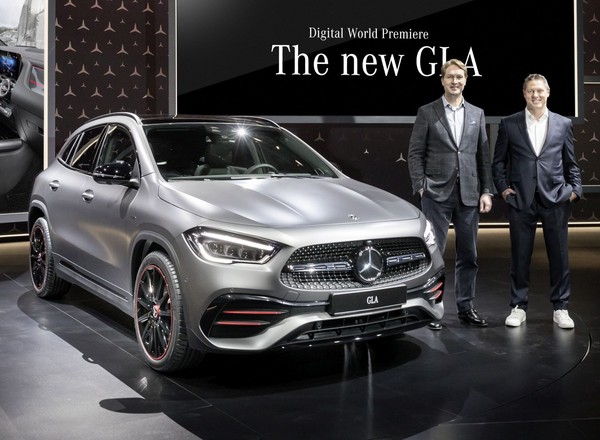 Nowy Mercedes GLA - pierwsza cyfrowa premiera