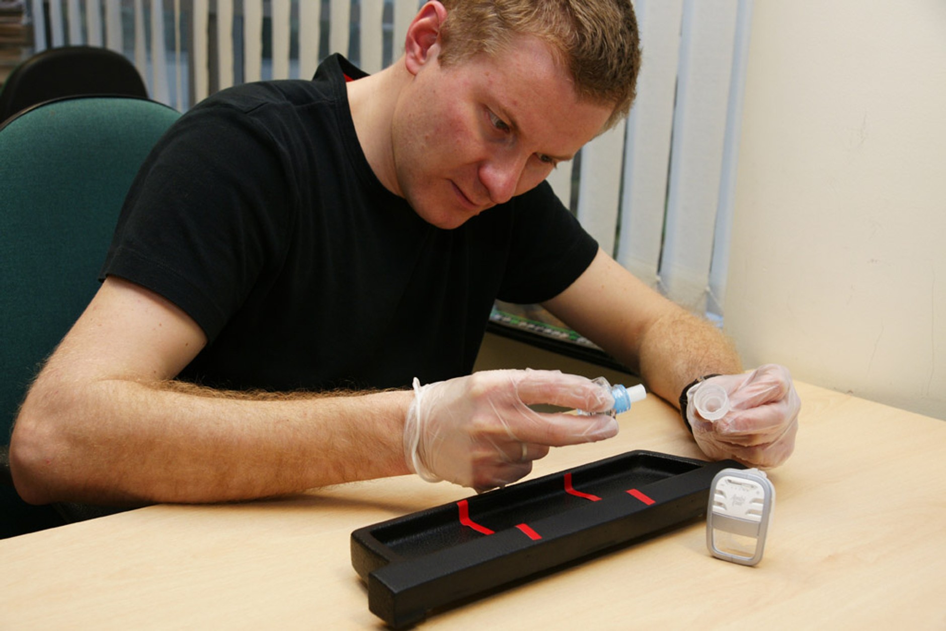 Uwaga, zapachy do auta niszczą kokpity!