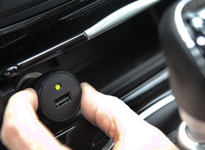 Uniwersalny eCall dla każdego samochodu