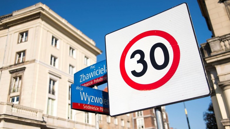 Oznakowanie strefy Tempo 30 w Warszawie