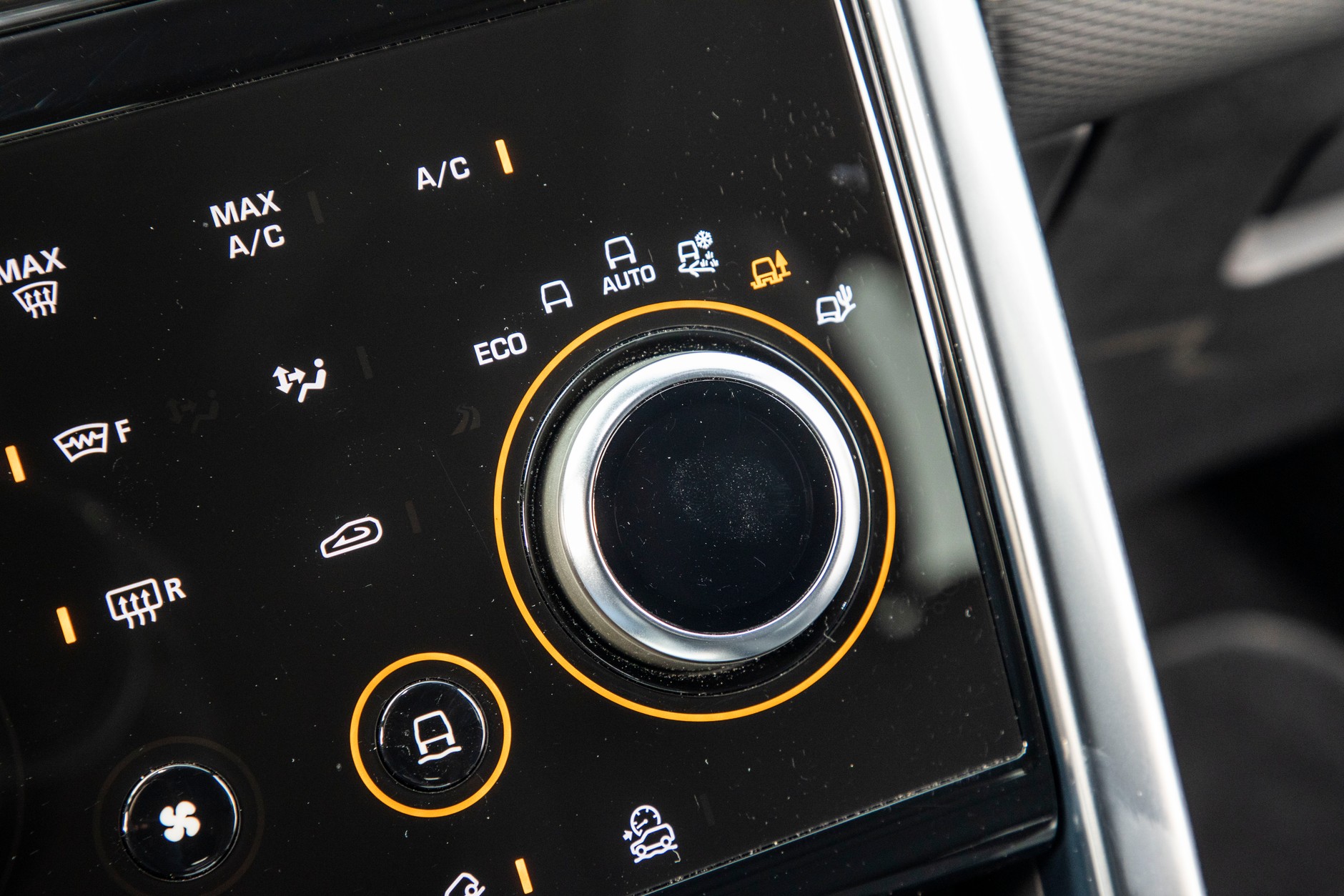 Land Rover Discovery Sport 2.0P I4 R-Dynamic