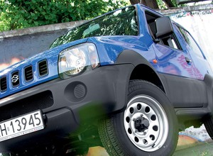 Suzuki Jimny: wdzięczny maluch