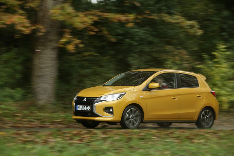 4. Mitsubishi Space Star 1.2 67 KM Invite – od 45 990 zł (rocznik 2021)