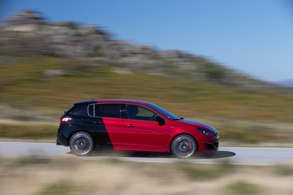 Peugeot 308 GTi – francuska definicja hot-hatcha