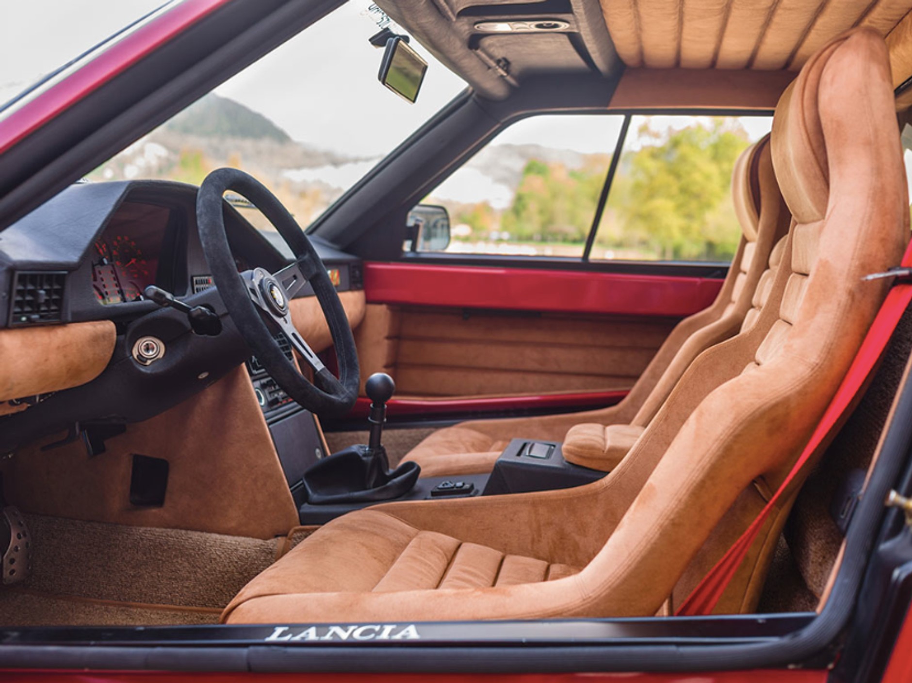 Lancia Delta S4 Stradale