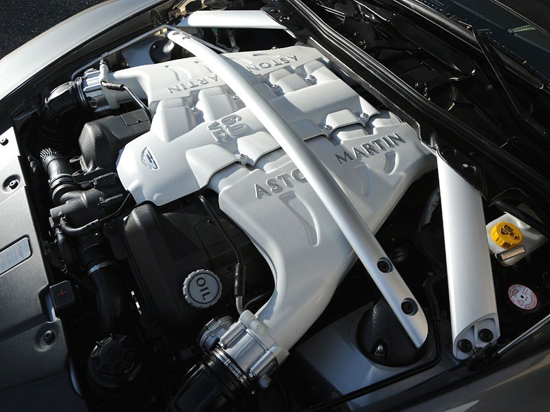 Genewa 2009: Aston Martin V12 Vantage – większy silnik dla małego Astona