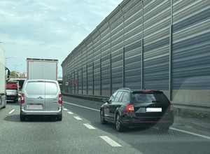 "Jazda na suwak" czy "zasada zamka błyskawicznego"? Wyjaśniamy