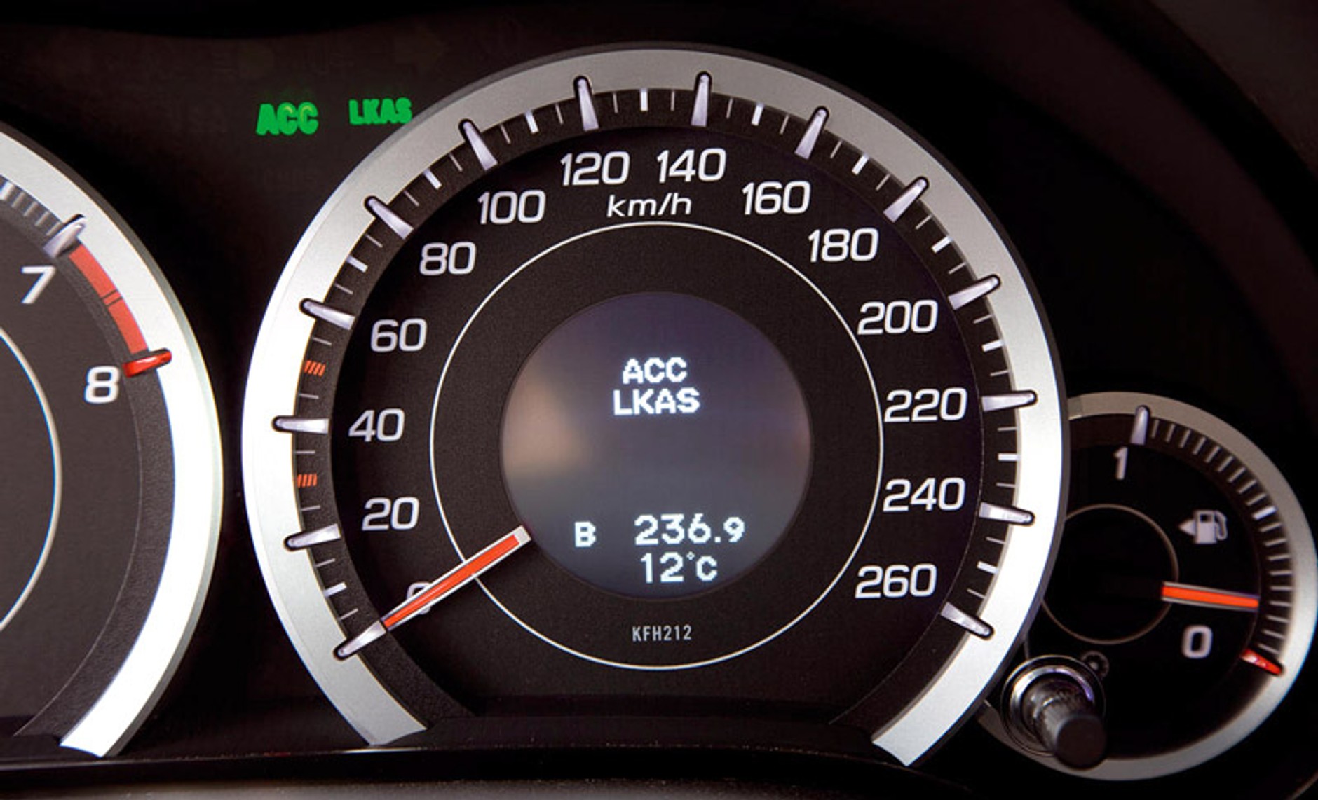 Honda Accord – wysokie tony (dane techniczne, fotogaleria)