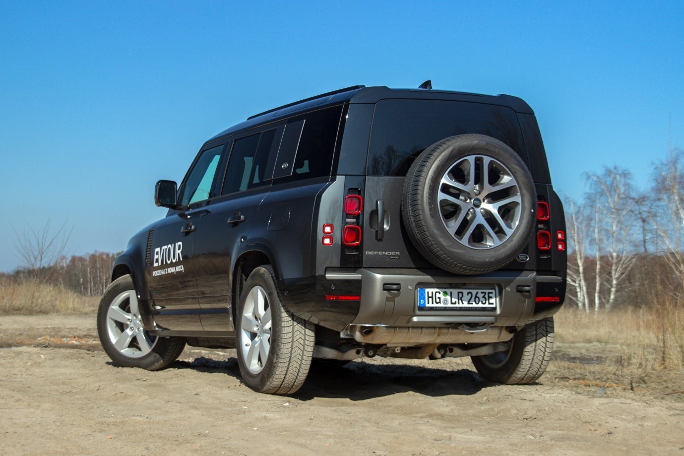 Land Rover Defender PHEV