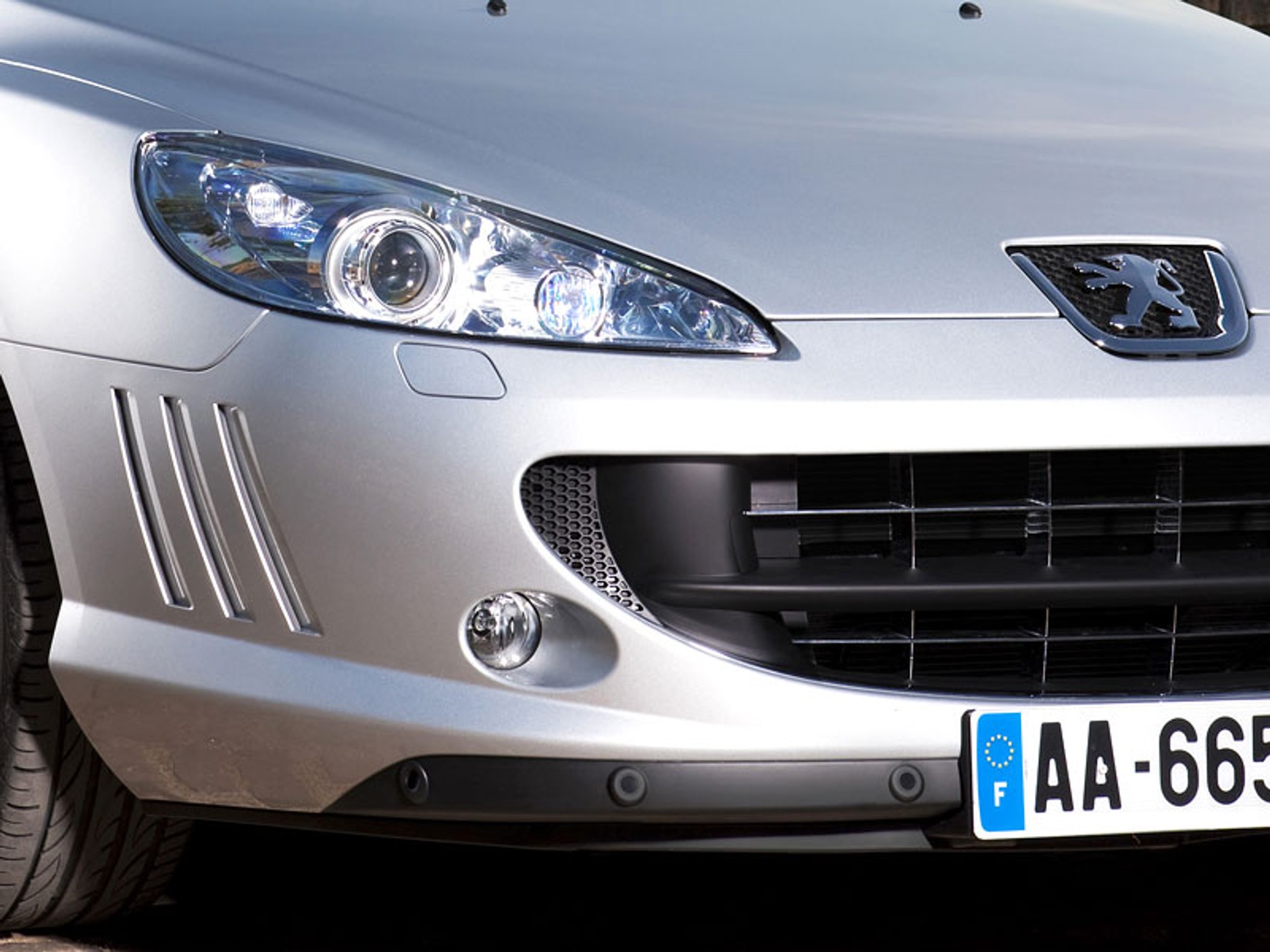 Peugeot 407 Coupé 3,0 V6 HDi: najmocniejszy seryjny Peugeot