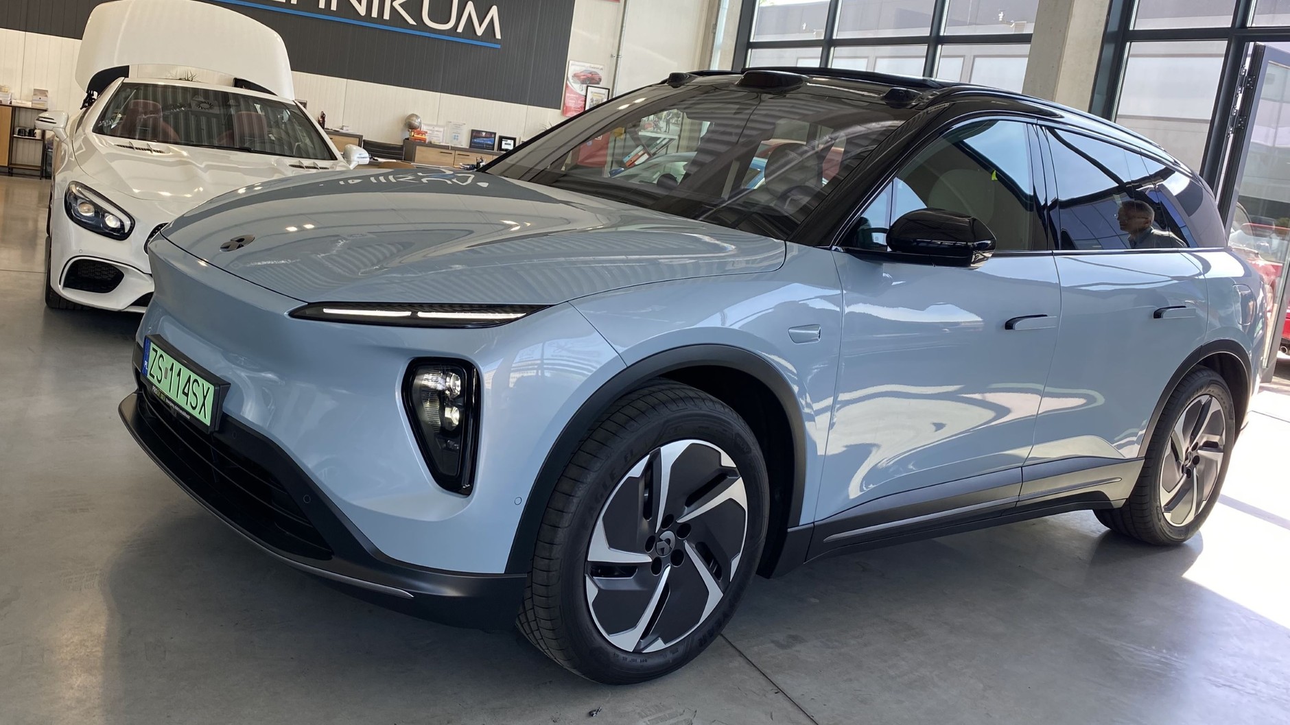 Nio EL6