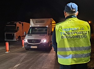 Kolejna kontrola przewoźnika i kolejne wykroczenia. Inspektorzy ITD ukarali każdego