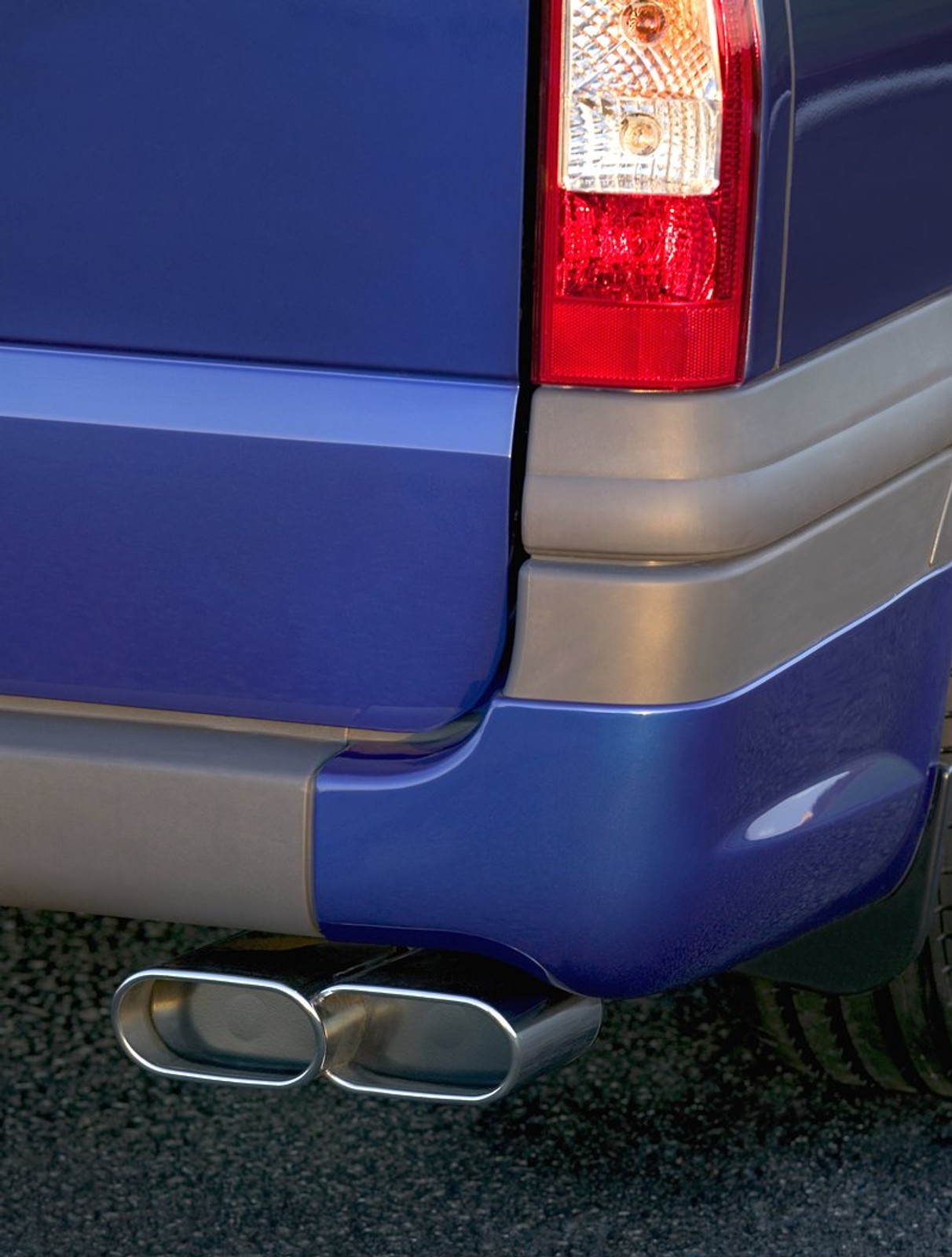 Ford Transit 3.2 TDCi i Transit SportVan: pierwsze jazdy