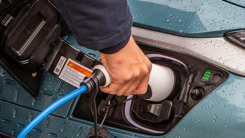 Drogie ładowanie aut elektrycznych