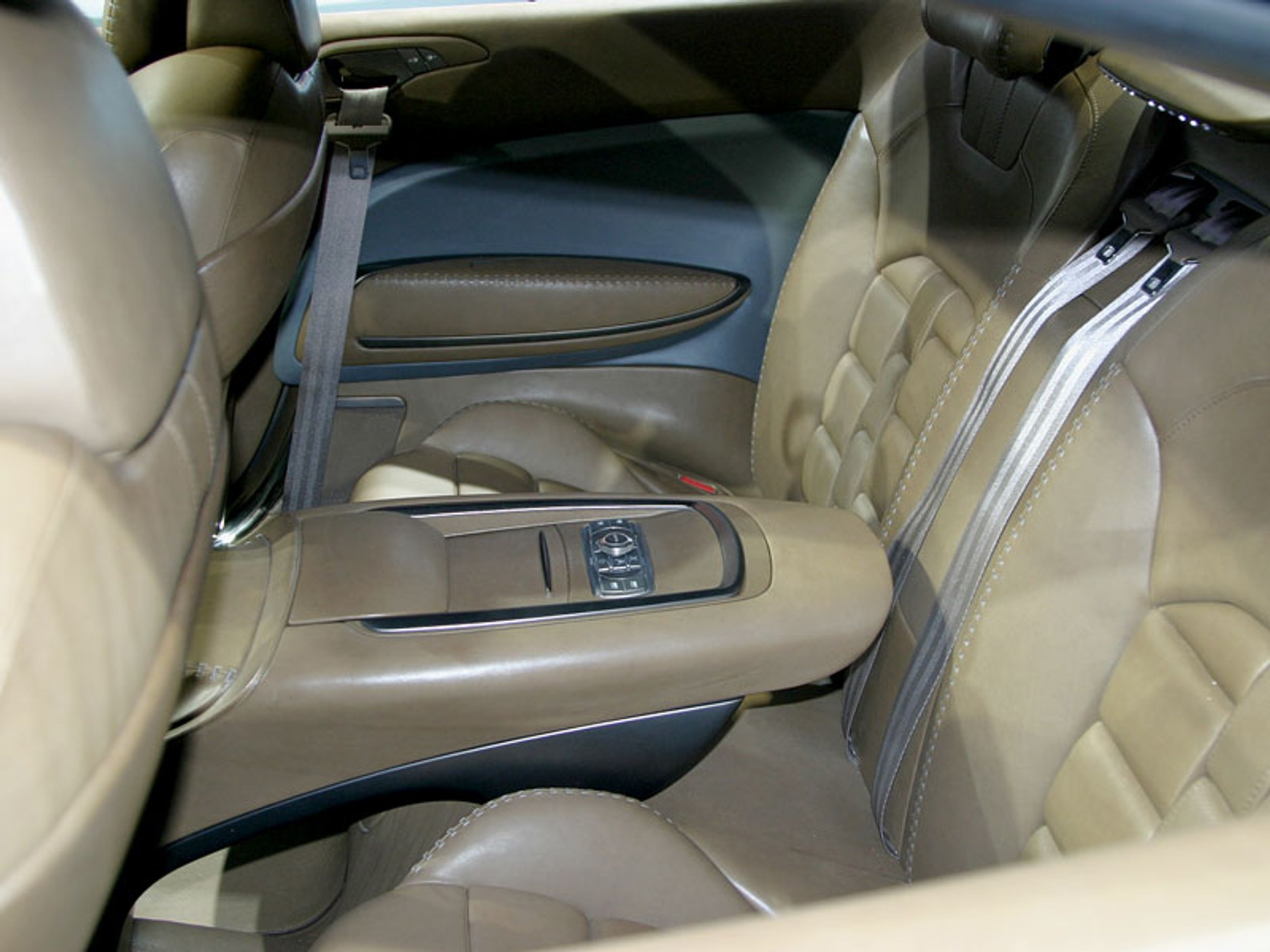 Nowy Citroen C5 zostanie zaprezentowany 18. października