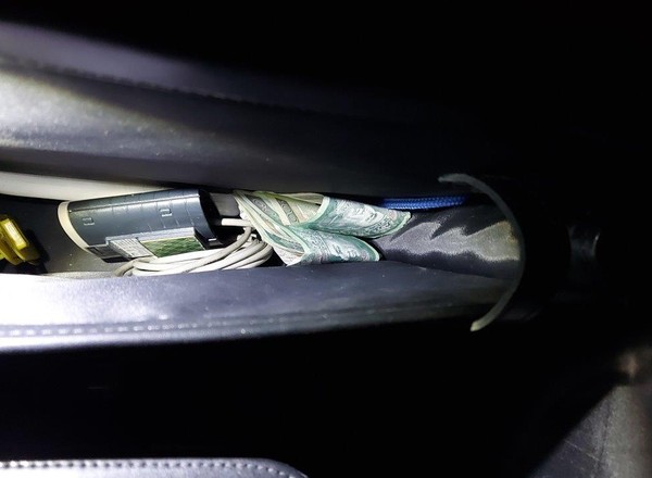 Zaskoczeni inspektorzy ITD, zaskoczeni policjanci. Kierowca chciał uniknąć kary