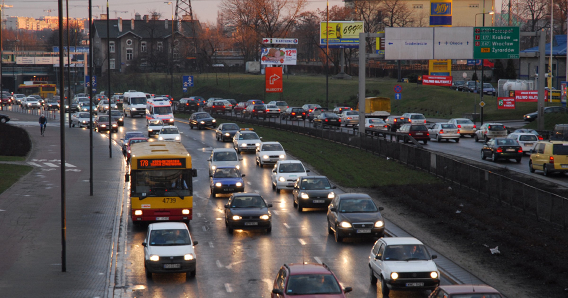 Nietrzeźwi za kierownicą - Jazda po polsku: otrzeźwieć muszą nie tylko kierowcy