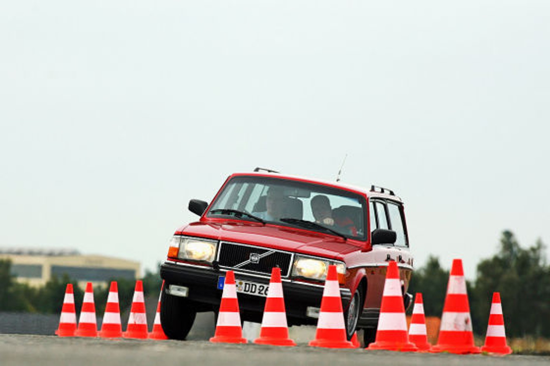 Mercedes W124,Opel Omega i Volvo 240: kombi marzeń sprzed lat!