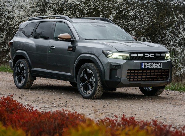 Dacia Bigster z miękką hybrydą i fabrycznym LPG. Cena jest rewelacyjna