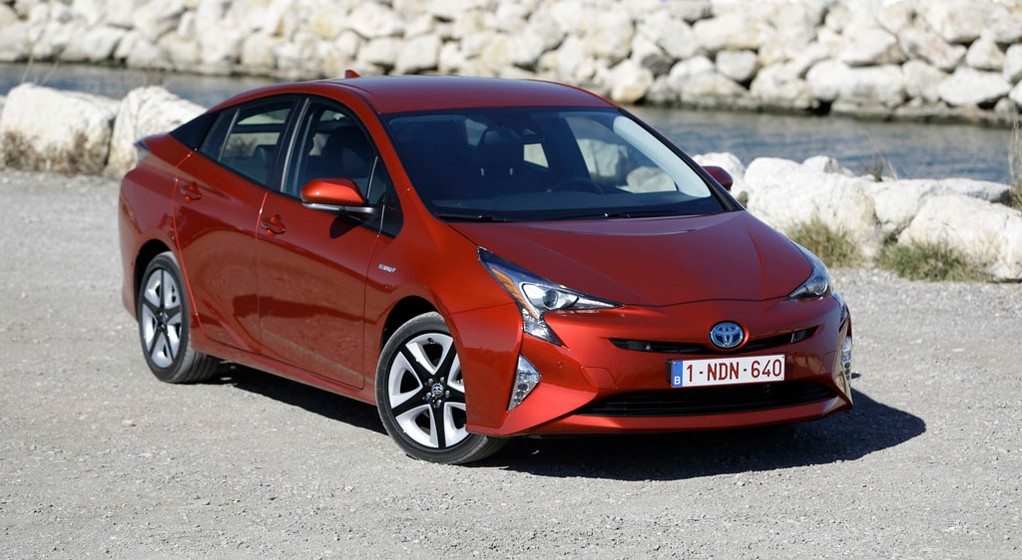 Toyota Prius IV - całkiem nowa jakość hybrydy