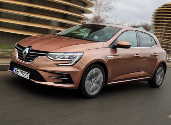 Renault Megane po liftingu Blue dCi 115 EDC – oszczędnie, ale nie bez wad