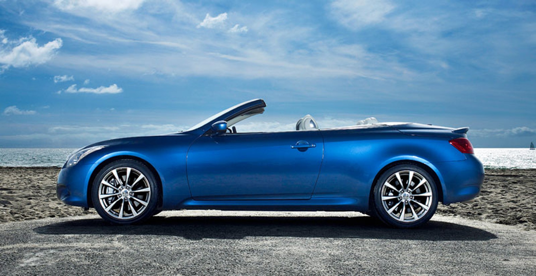 Tokio 2009: Infiniti przygotowuje auto z napedem elektrycznym