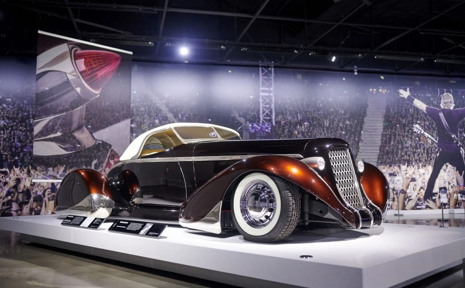 Auburn 852 Boattail Speedster Jamesa Hetfielda (Metallica)