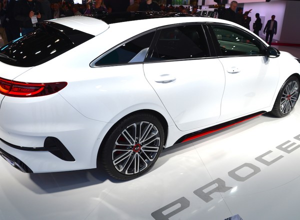 Paris Motor Show – Kia ProCeed w nowym wcieleniu