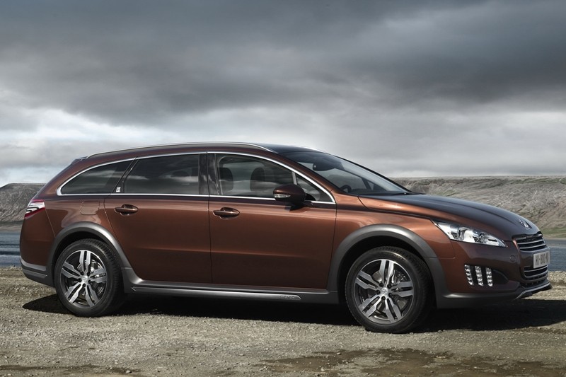 Peugeot 508 RXH pokazuje pazury, rrrrr!