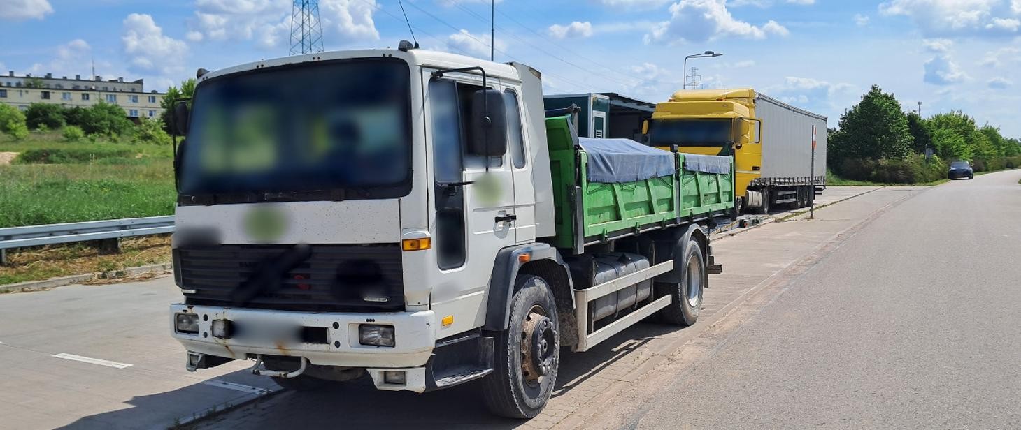 Kierował ciężarówką bez wymaganych uprawnień