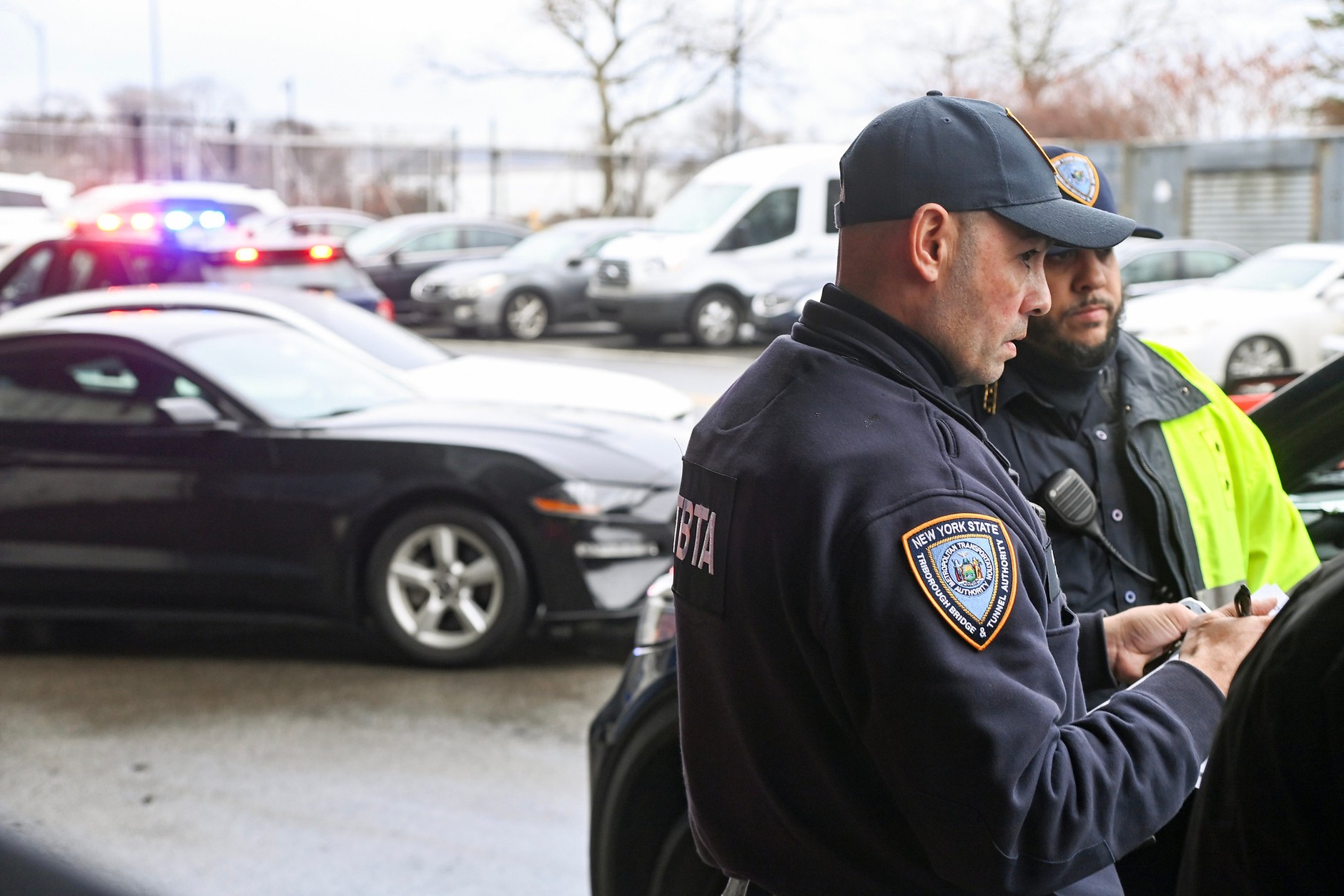 Funkcjonariusze MTA (Metropolitan Transportation Authority) z Nowego Jorku przeprowadzili akcję skierowaną przeciwko kierowcom, którzy ignorują konieczność wnoszenia opłat drogowych