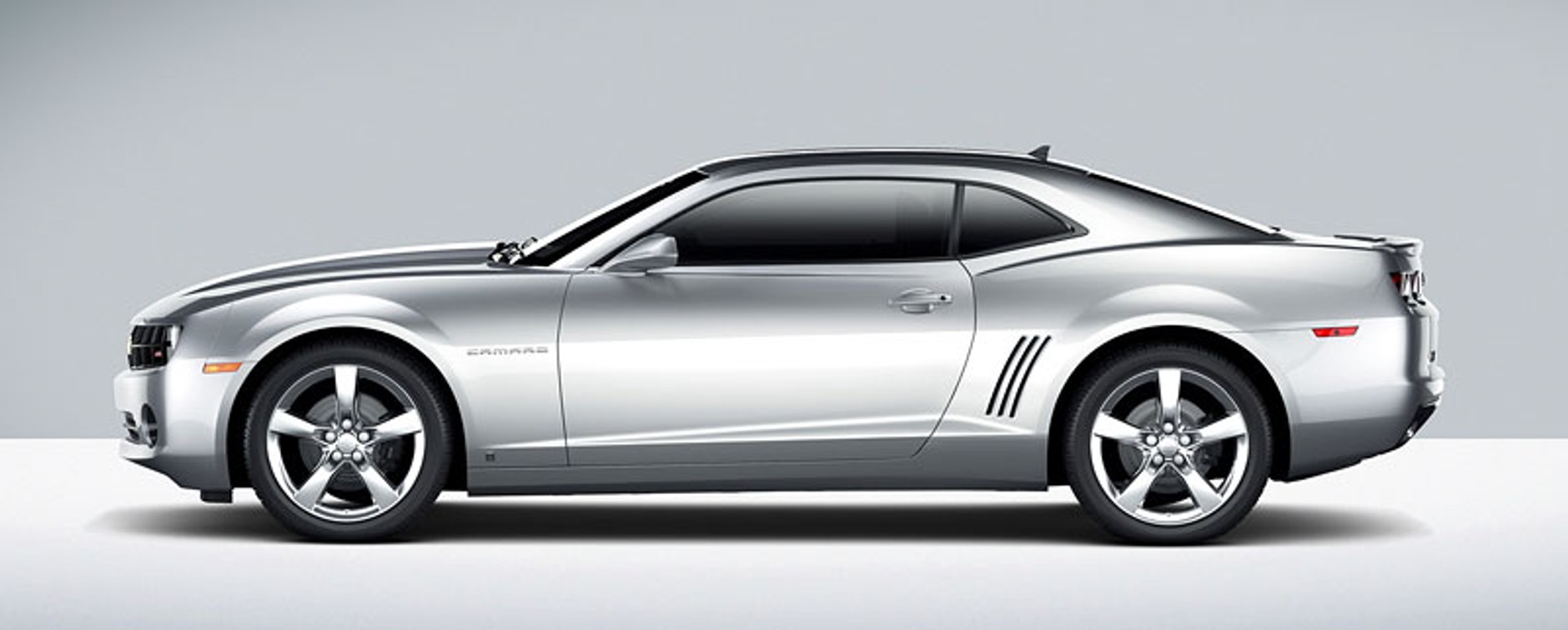 Londyn 2008: Chevrolet Camaro - nowoczesny muscle-car oficjalnie