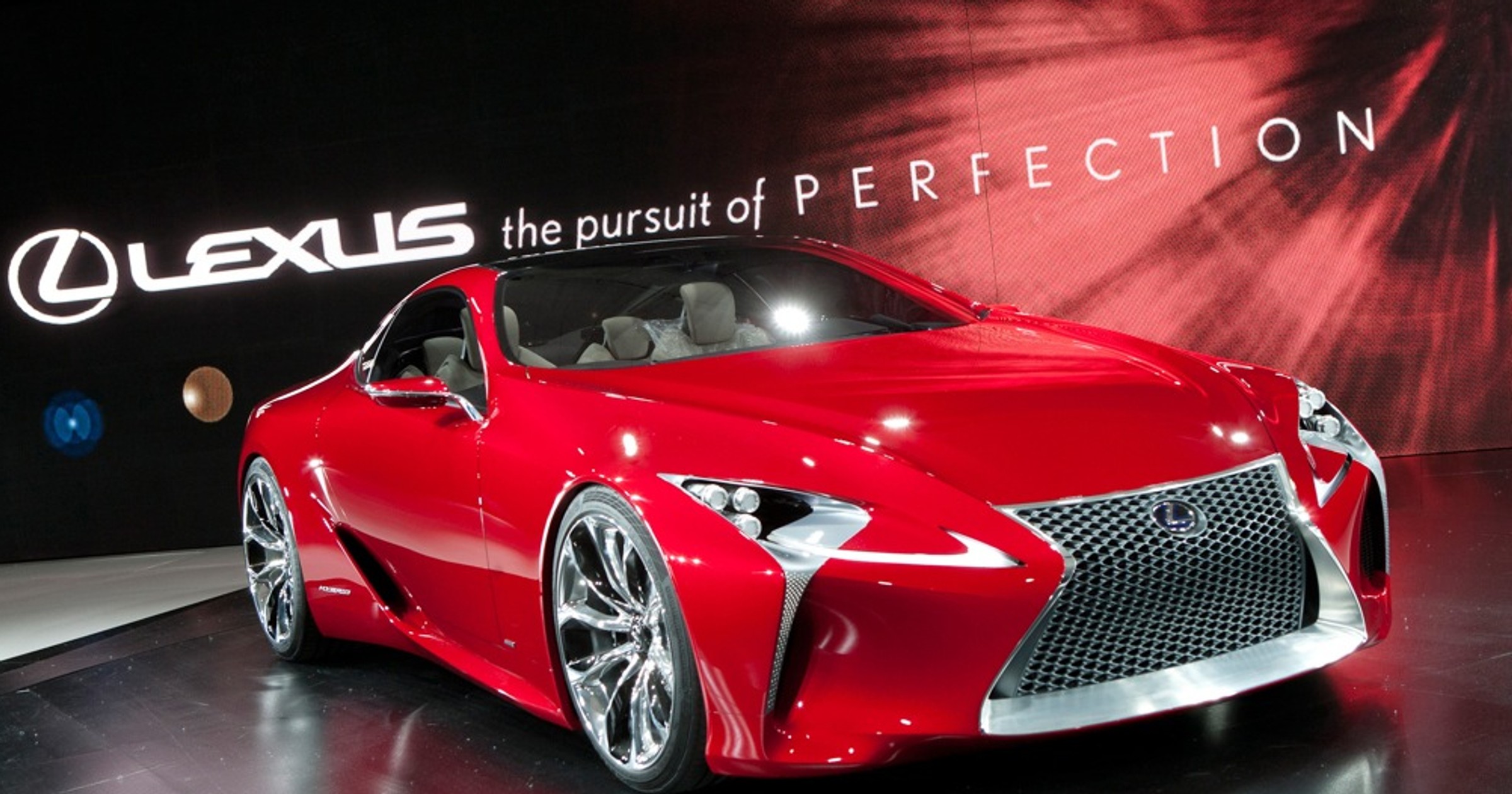 LF-LC Lexus pełną gębą