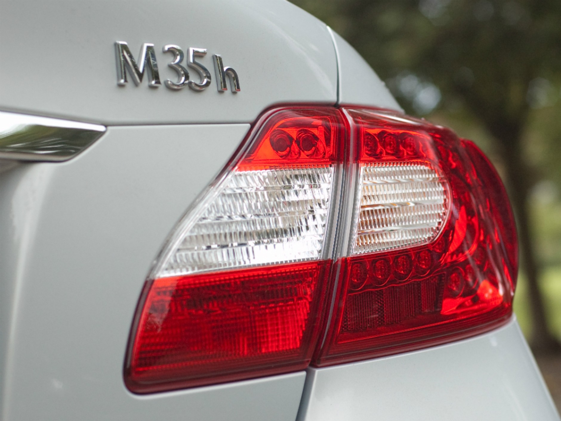 Infiniti M35h GT: szybki, ekonomiczny i luksusowy