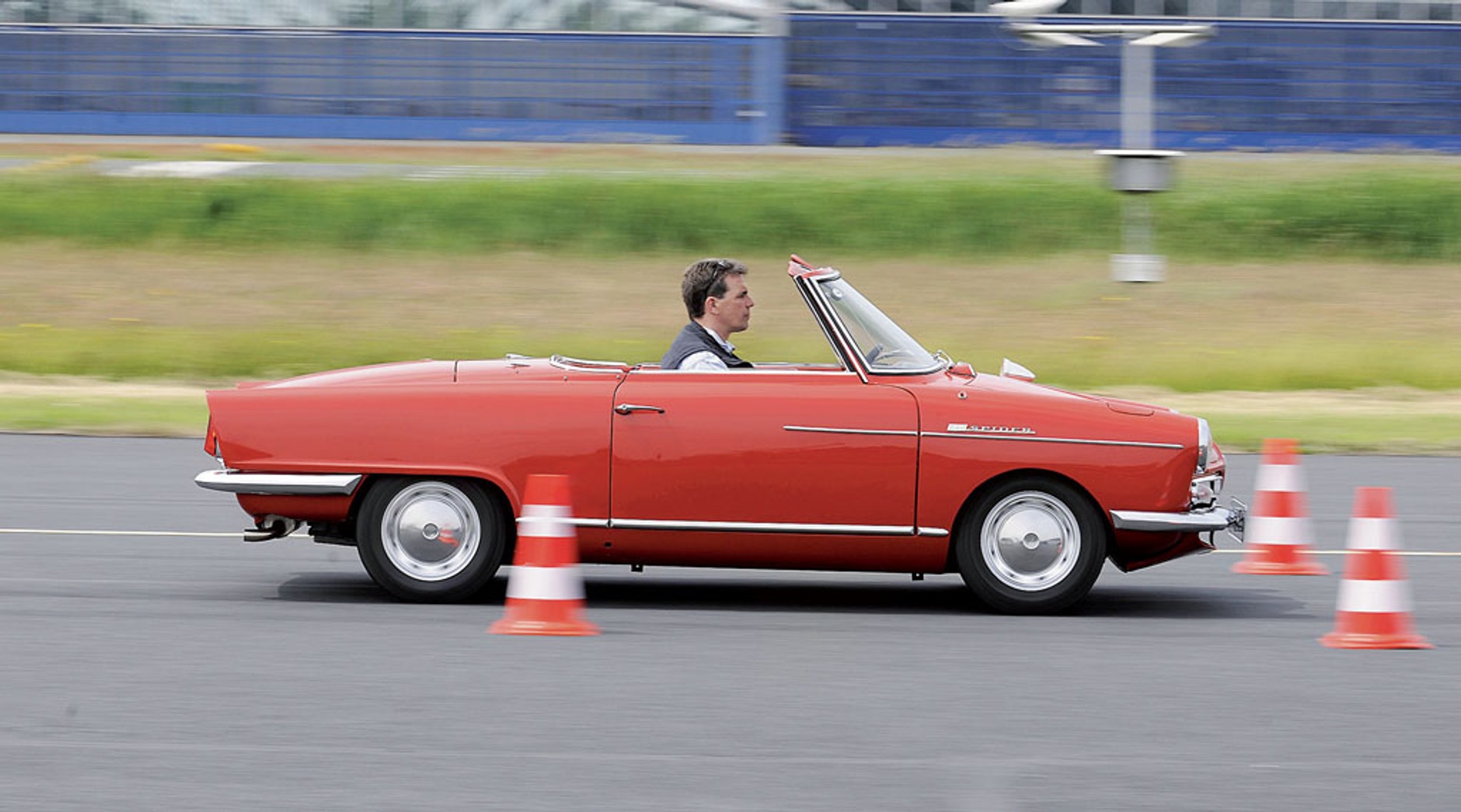 NSU Wankel-Spider kontra MG Midget - odwaga czy zabawa
